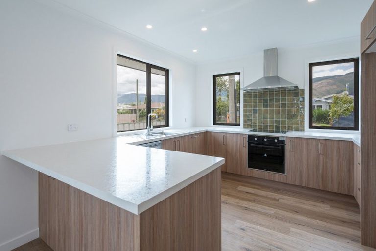 Photo of property in 15a Lowry Street, Richmond, 7020