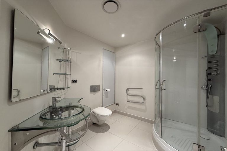 Photo of property in The Quay, 4/332a3 Lambton Quay, Wellington Central, Wellington, 6011