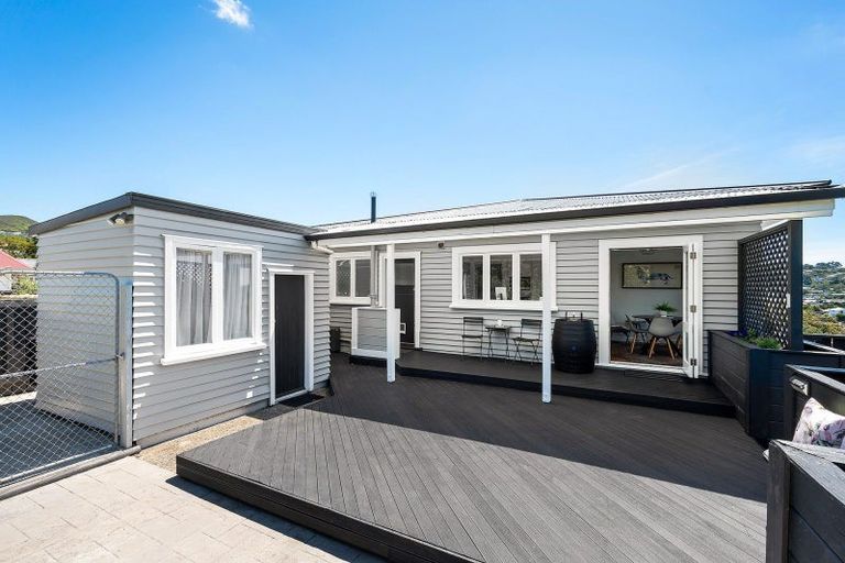 Photo of property in 23 Fraser Avenue, Johnsonville, Wellington, 6037