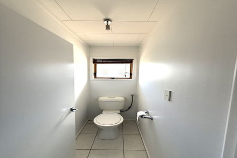 Photo of property in 2/47 Zita Maria Drive, Massey, Auckland, 0614