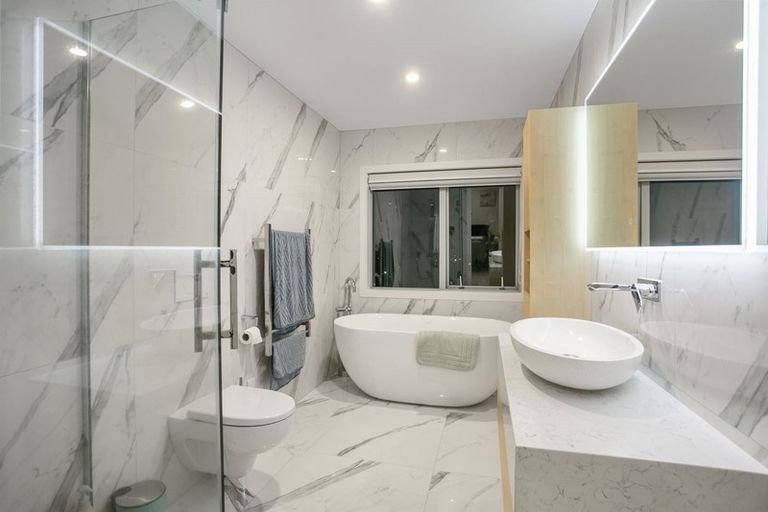 Photo of property in 12 Spyglass Street, Red Beach, 0932