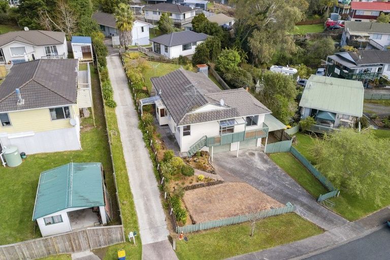 Photo of property in 43 Gallony Avenue, Massey, Auckland, 0614