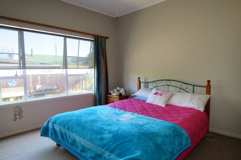 Photo of property in 123 Russell Street, Westport, 7825