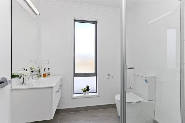 Photo of property in 128 Lisle Farm Drive, Pukekohe, 2120