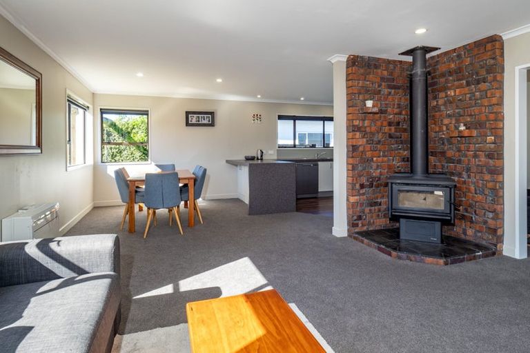 Photo of property in 14 Nixon Street, Tinwald, Ashburton, 7700