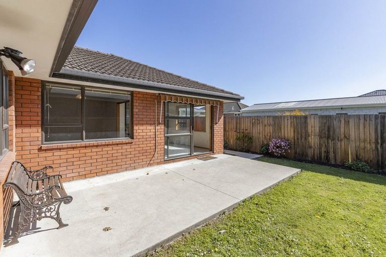 Photo of property in 24 Woodbury Street, Avonhead, Christchurch, 8042