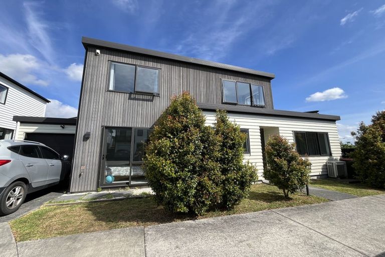 Photo of property in 40 Greenfinch Road, Hobsonville, Auckland, 0616