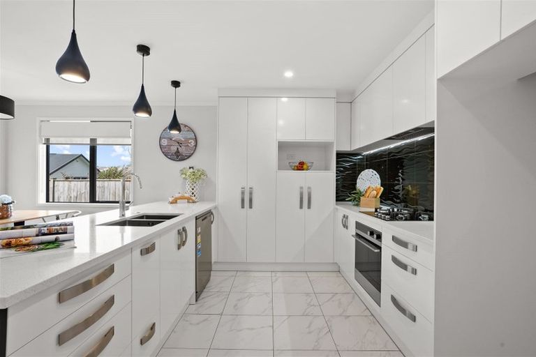 Photo of property in 48 Huamanu Street, Pukekohe, 2120