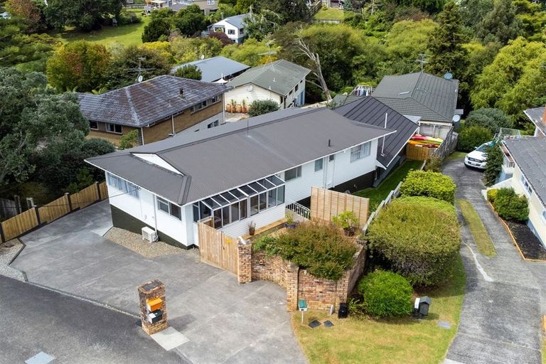 Photo of property in 57 Fairmount Road, Titirangi, Auckland, 0604
