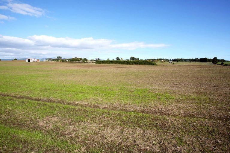 Photo of property in 142 Hutchings Road, Waiuku, 2682