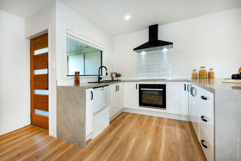 Photo of property in 71b/4 Main Road, Redcliffs, Christchurch, 8081