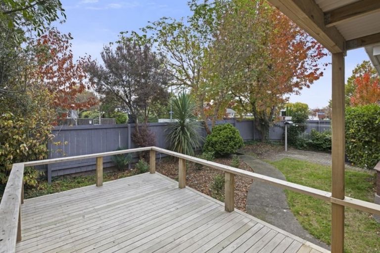 Photo of property in 164 Blighs Road, Strowan, Christchurch, 8052