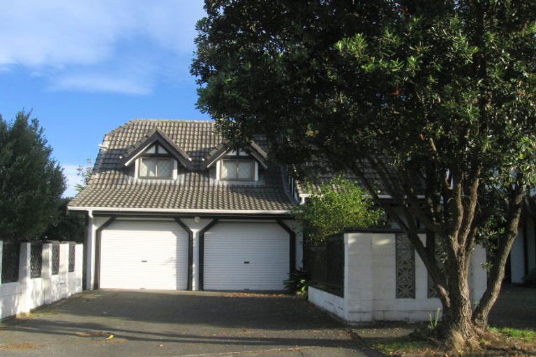 Photo of property in 12 Solway Place, Papakowhai, Porirua, 5024