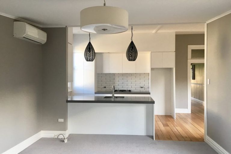 Photo of property in 2 Milton Road, Northcote Point, Auckland, 0627