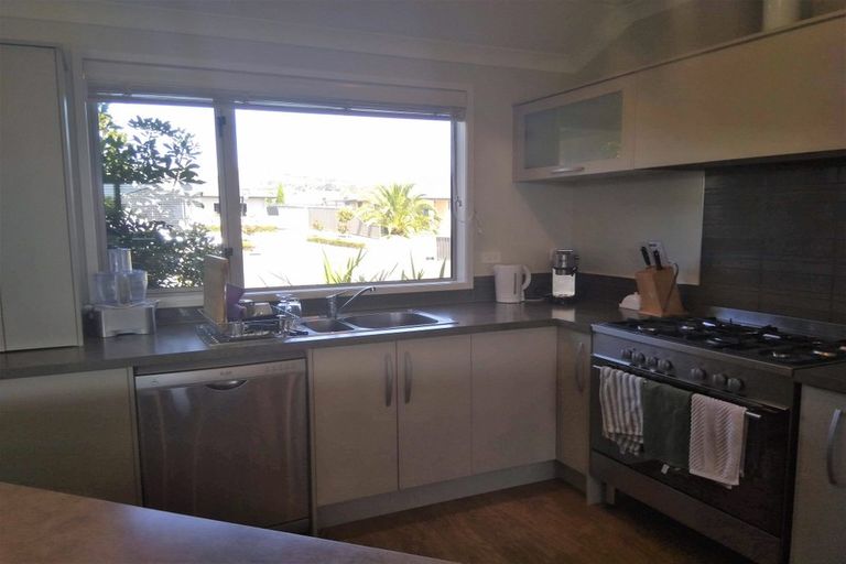Photo of property in 19 Karoola Place, Havelock North, 4130
