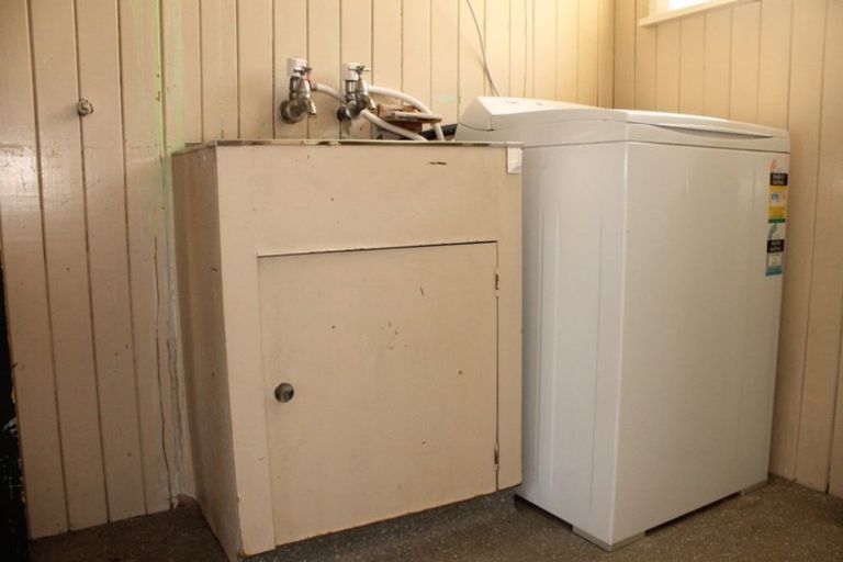 Photo of property in 70 Domett Street, Westport, 7825