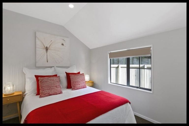 Photo of property in 25u2 Hollies Crescent, Johnsonville, Wellington, 6037