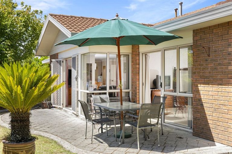 Photo of property in 84 Russley Drive, Mount Maunganui, 3116
