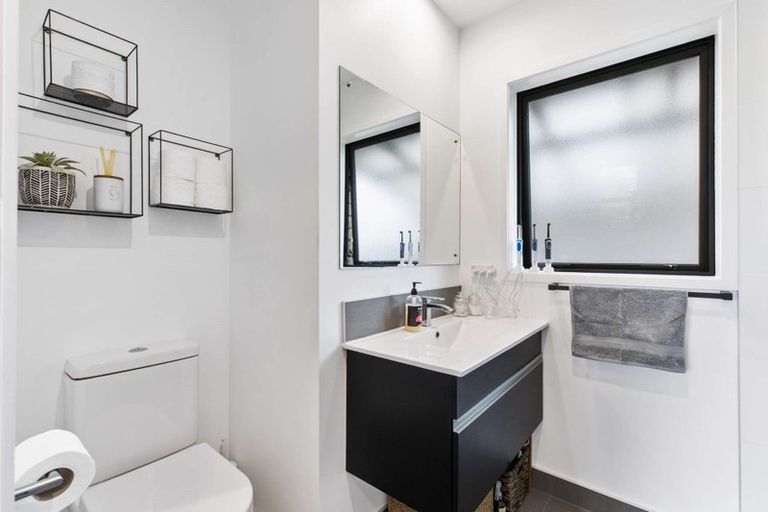 Photo of property in 2a Koromiko Place, Waiuku, 2123