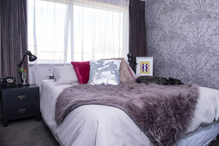 Photo of property in 2 Oscar Place, Whitianga, 3510