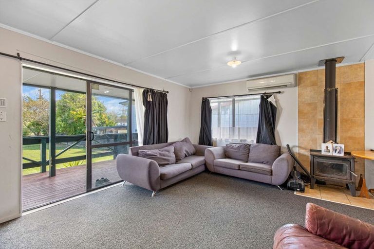 Photo of property in 19 Vera Street, Marton, 4710