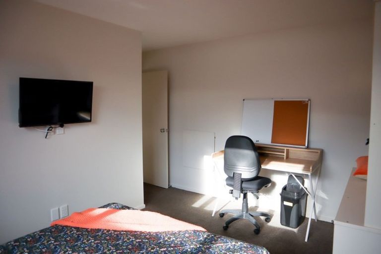 Photo of property in 158 Peverel Street, Riccarton, Christchurch, 8041