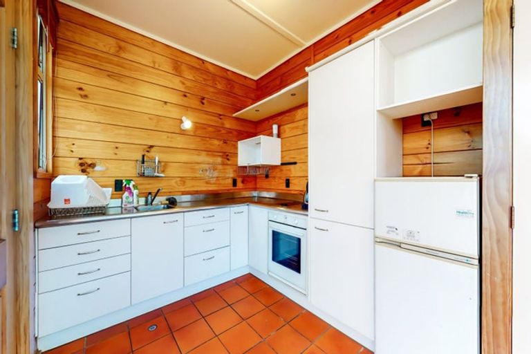 Photo of property in 16 Mcfarlane Street, Mount Victoria, Wellington, 6011