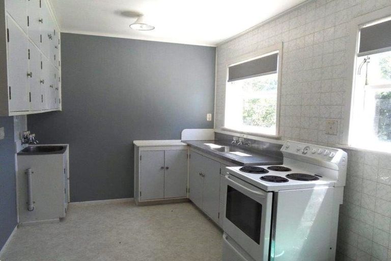 Photo of property in Elsinor Flats, 48e Merton Street, Trentham, Upper Hutt, 5018