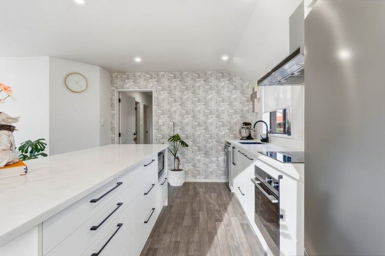 Photo of property in 38 Bay View Road, South Dunedin, Dunedin, 9012