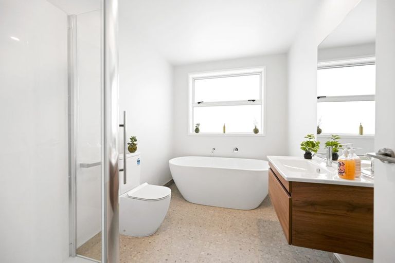 Photo of property in 21 Halo Green, Peacocke, 3206