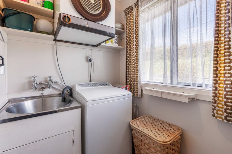 Photo of property in 8 Allen Road, Green Island, Dunedin, 9018