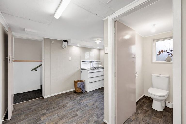 Photo of property in 90 Manawapou Road, Hawera, 4610