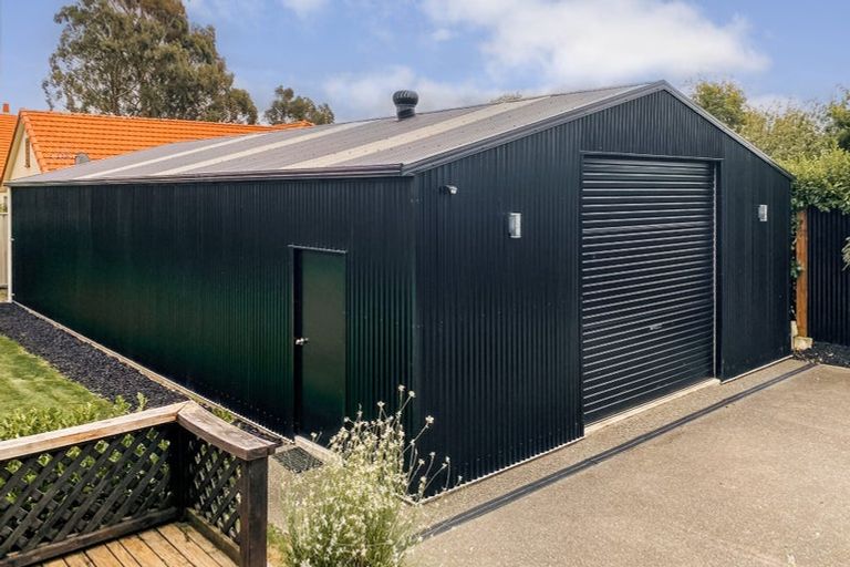 Photo of property in 5 Arataki Road, Havelock North, 4130