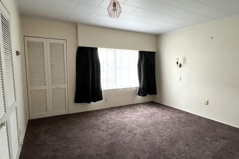 Photo of property in 2 Jordan Terrace, Lansdowne, Masterton, 5810