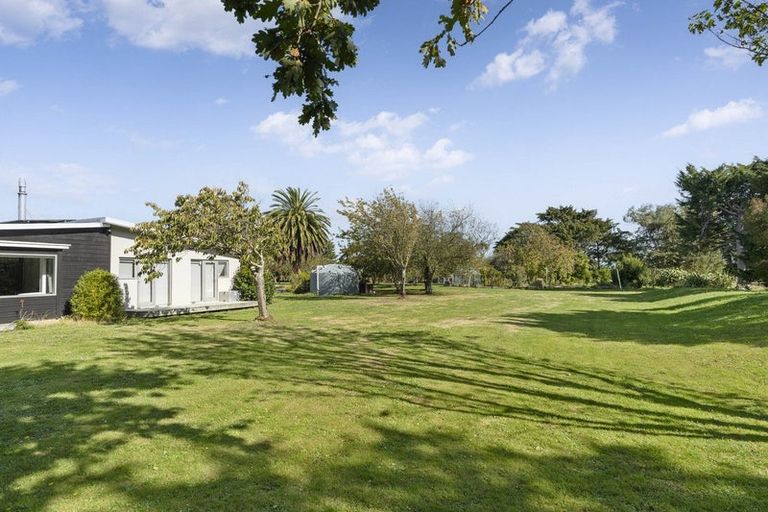 Photo of property in 1 Grey Street, Martinborough, 5711
