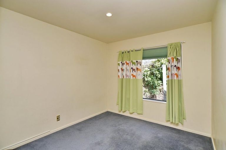 Photo of property in 10 Riegler Place, Belfast, Christchurch, 8051