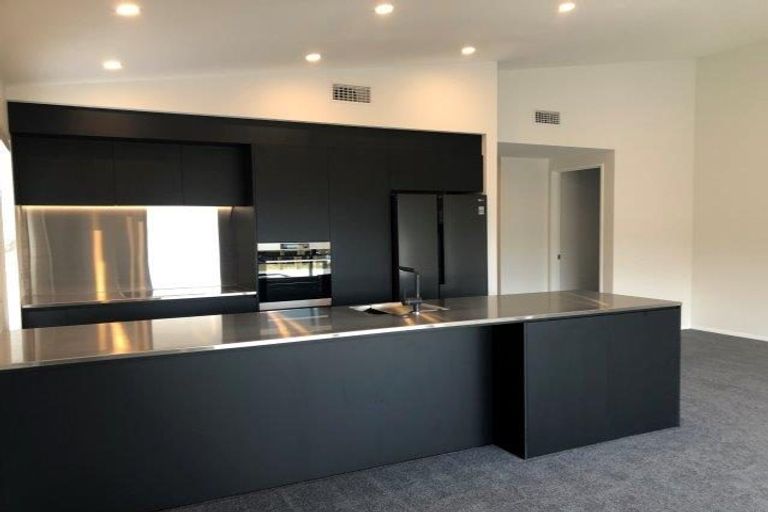 Photo of property in 10 Muster Road, Jacks Point, 9371