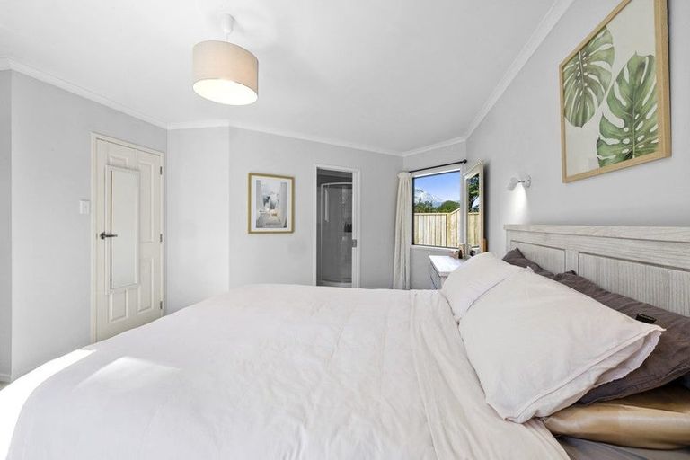 Photo of property in 4 Willow Place, Whalers Gate, New Plymouth, 4310