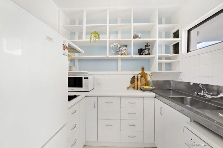 Photo of property in 20/4f Claremont Grove, Mount Victoria, Wellington, 6011