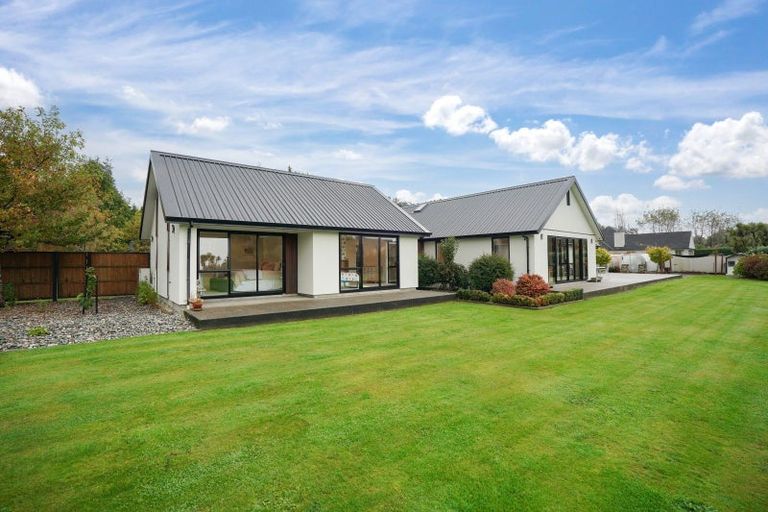 Photo of property in 18 Ruru Avenue, Otatara, Invercargill, 9879