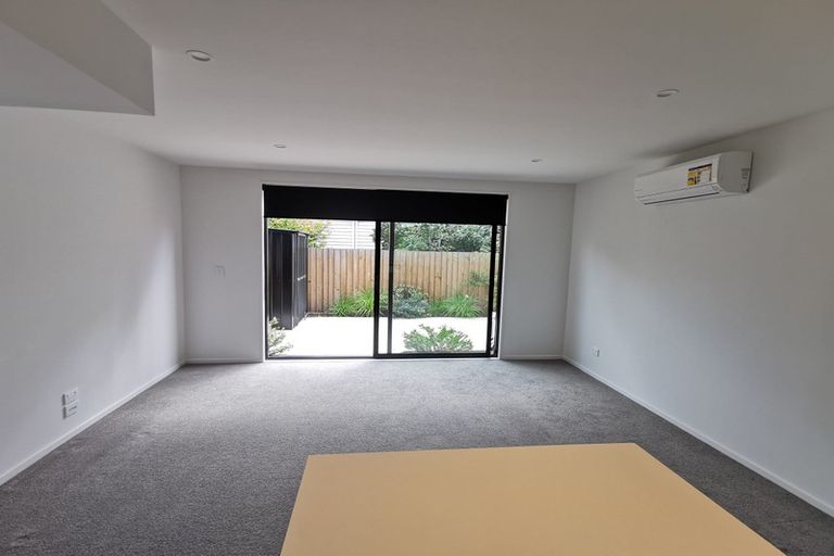 Photo of property in 2/61 Peverel Street, Riccarton, Christchurch, 8041
