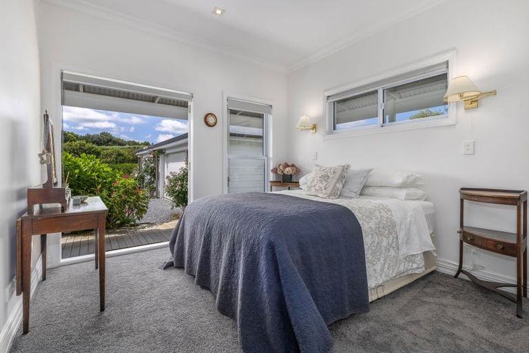 Photo of property in 68 Tarahunga Road, Levin, 5571