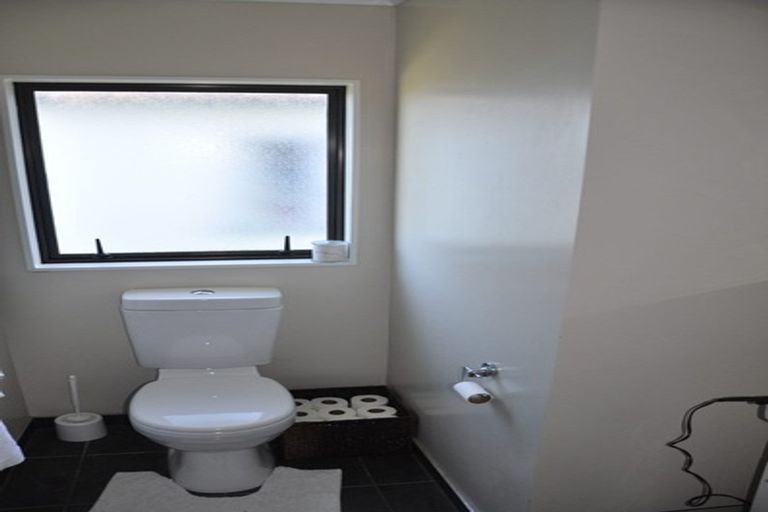 Photo of property in 52a Keegan Drive, Massey, Auckland, 0614