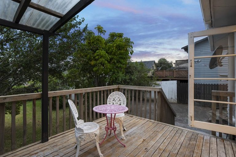Photo of property in 91 Hutchinson Avenue, New Lynn, Auckland, 0600