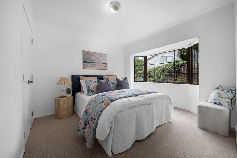 Photo of property in 2/15 Micawber Place, Mellons Bay, Auckland, 2014