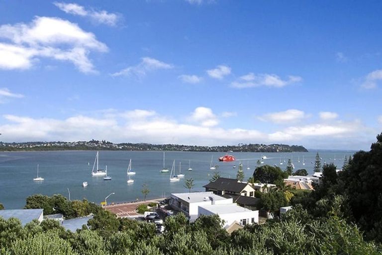 Photo of property in 2 Bucklands Beach Road, Bucklands Beach, Auckland, 2012