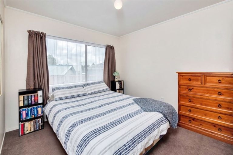 Photo of property in 6 Don Buck Road, Massey, Auckland, 0614