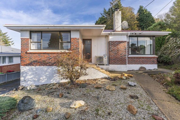 Photo of property in 5 Stephen Street, Halfway Bush, Dunedin, 9010