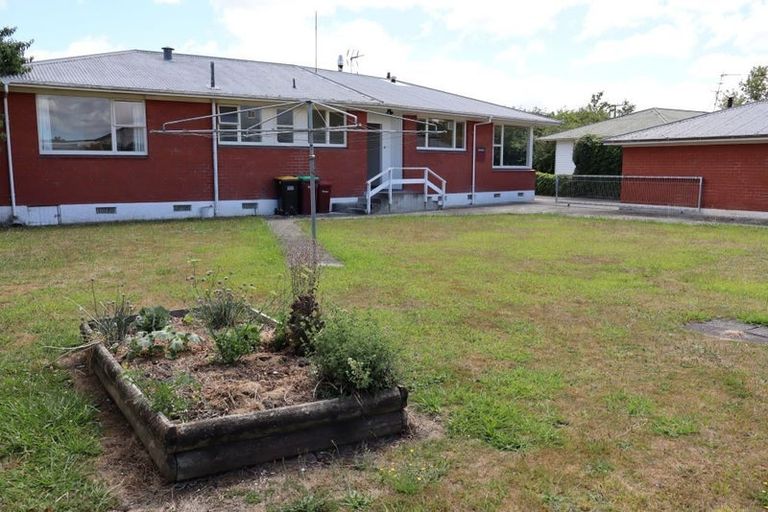 Photo of property in 3 Massey Street, Greytown, 5712