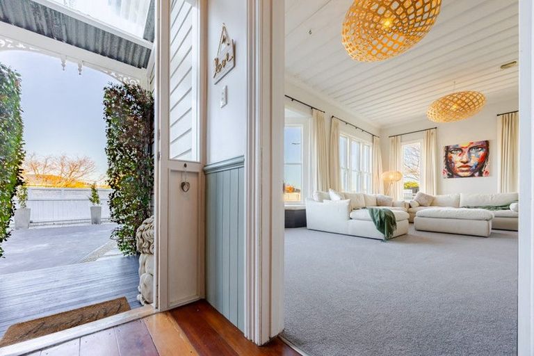 Photo of property in 600 Park Road North, Parkvale, Hastings, 4122
